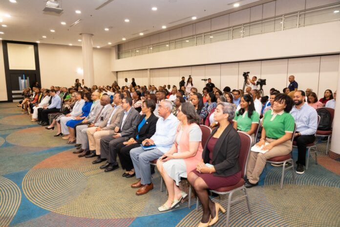 Cultura y UNESCO imparten Taller Internacional de Formación en Microciencias